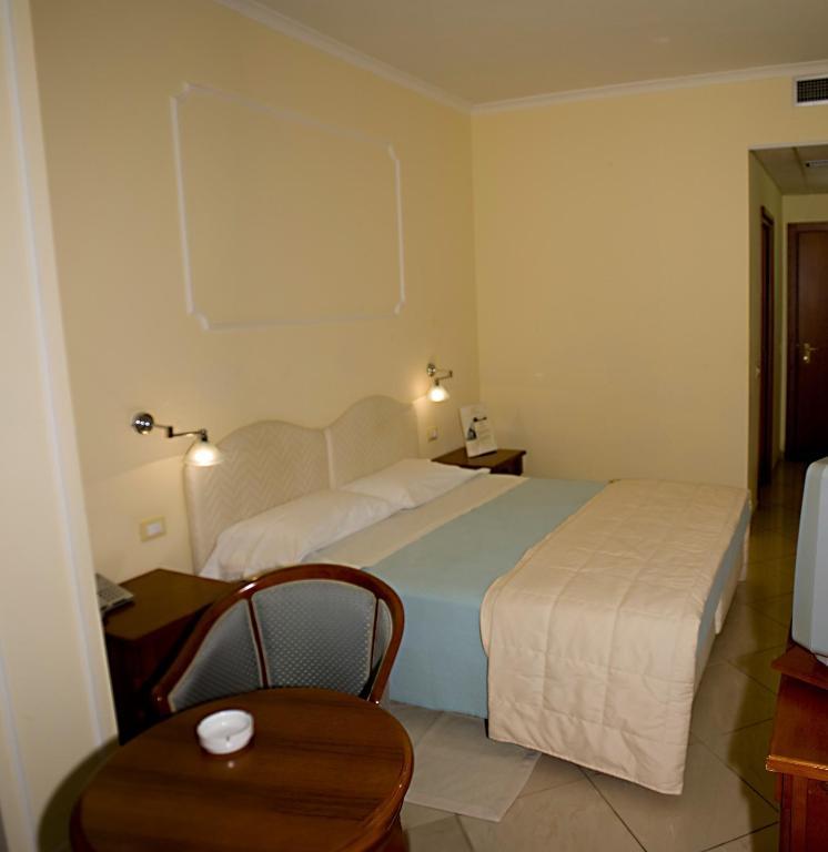 Hotel Marinella Pizzo  Kamer foto