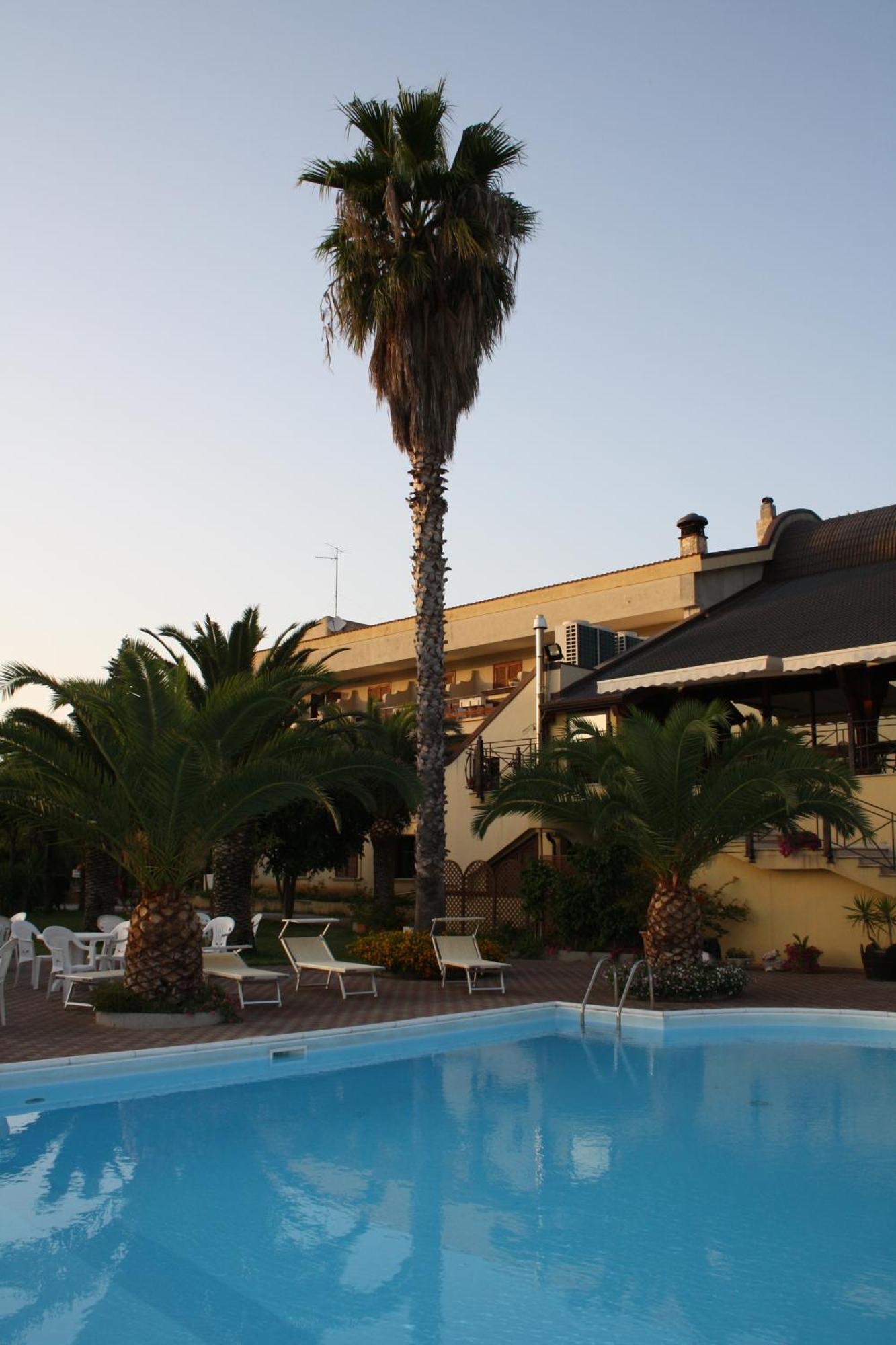 Hotel Marinella Pizzo  Buitenkant foto