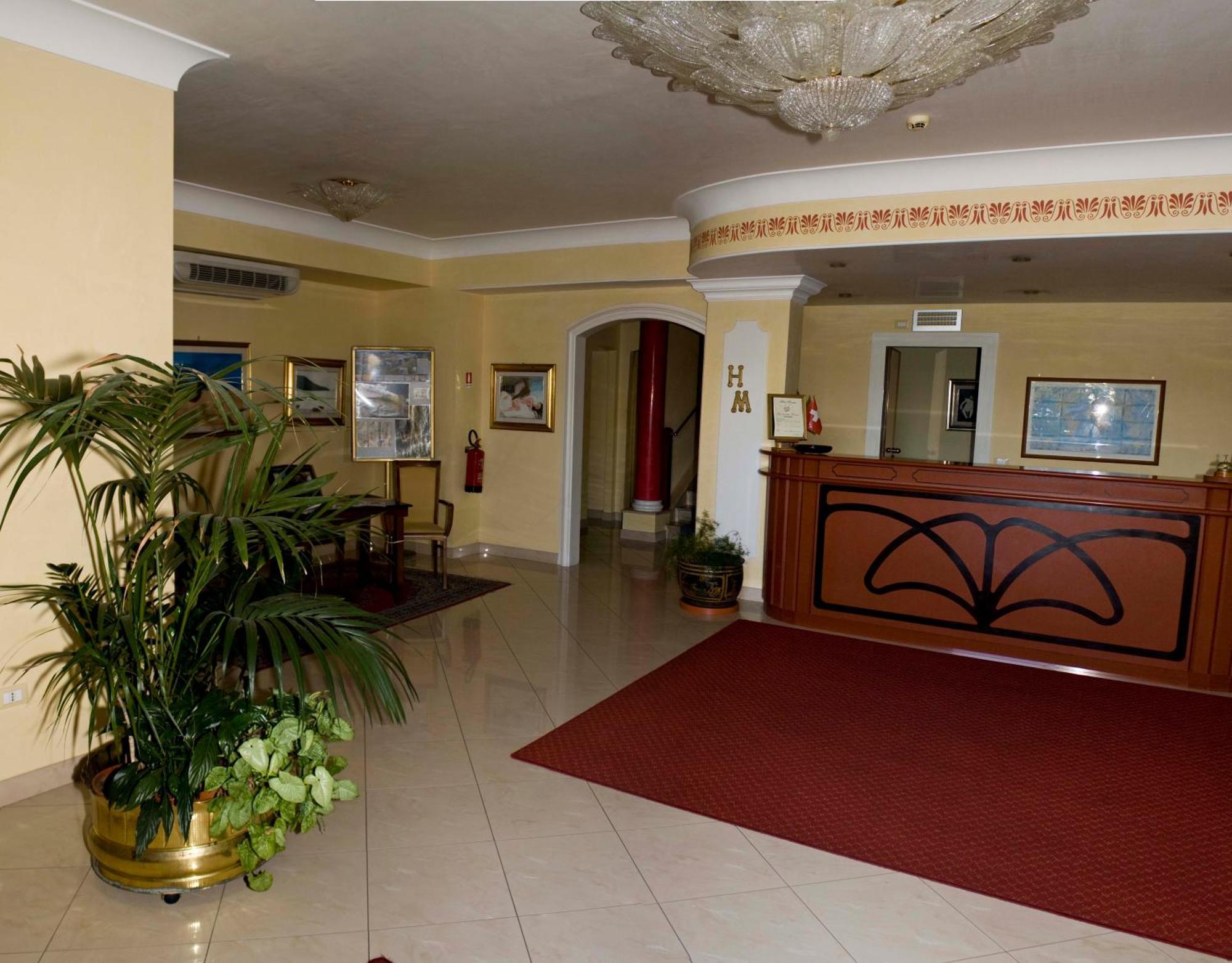 Hotel Marinella Pizzo  Buitenkant foto